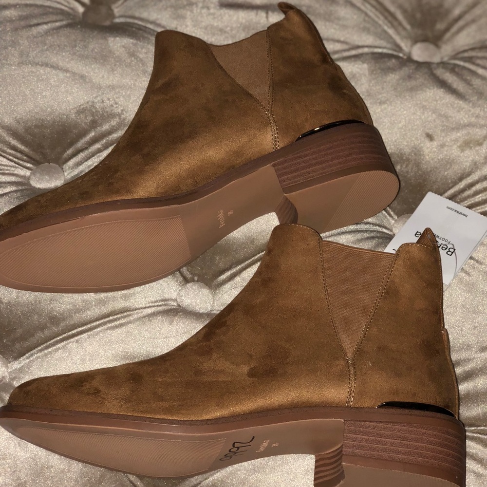 Bershka camel color with low heel Size 7.5 - Picture 3 of 6